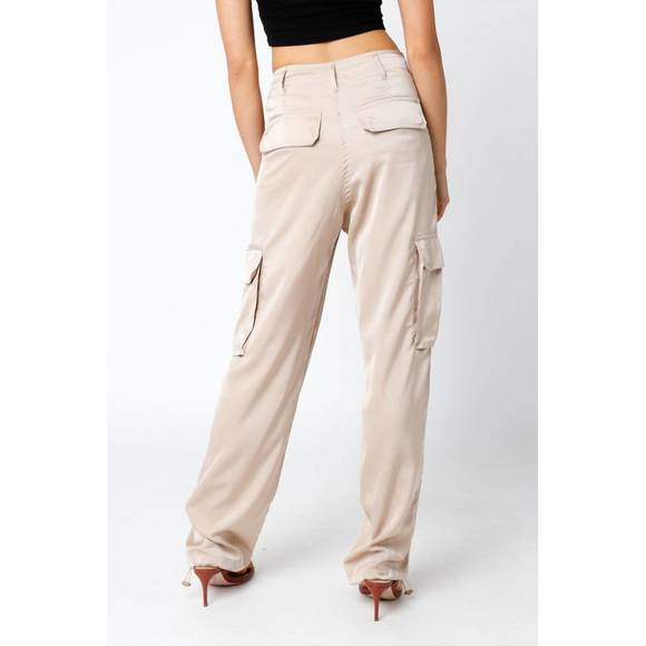 NEW OLIVACEOUS on the low satin cargo pants in light khaki - Picture 2 of 3